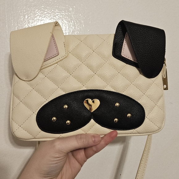 Betsey Johnson Handbags - EUC Betsey Johnson French Bull Dog  Quilted Kitsch Crossbody